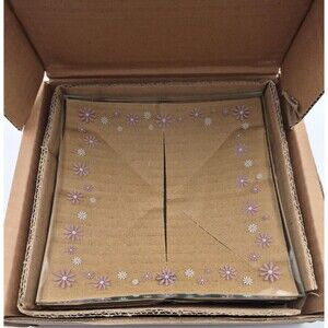 NEW - Pampered Chef Daisy Dessert Plates Set of 4 Glass 2818 Pink White Retired